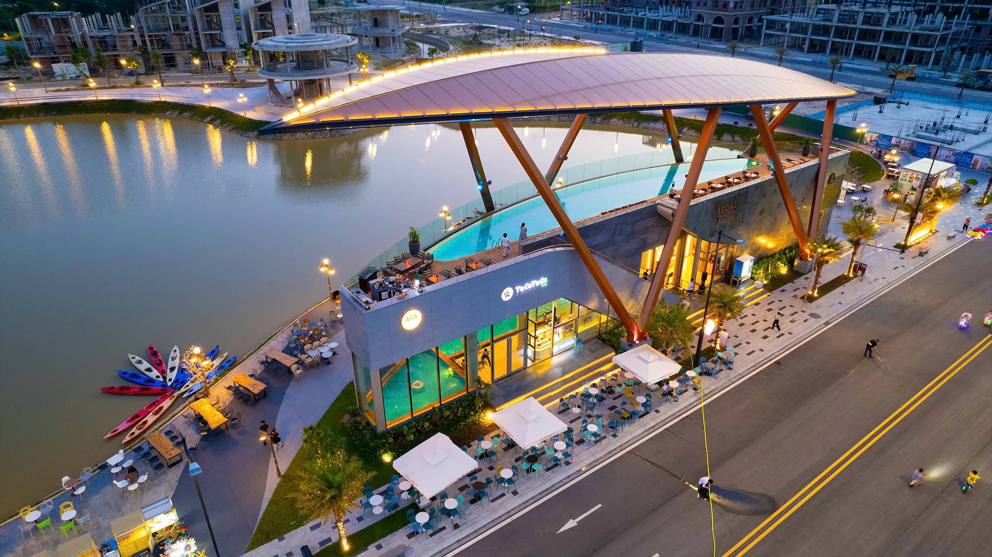 Khám phá Hành trình Miền Di Sản 3 ngày 2 đêm 4 Ava Pool